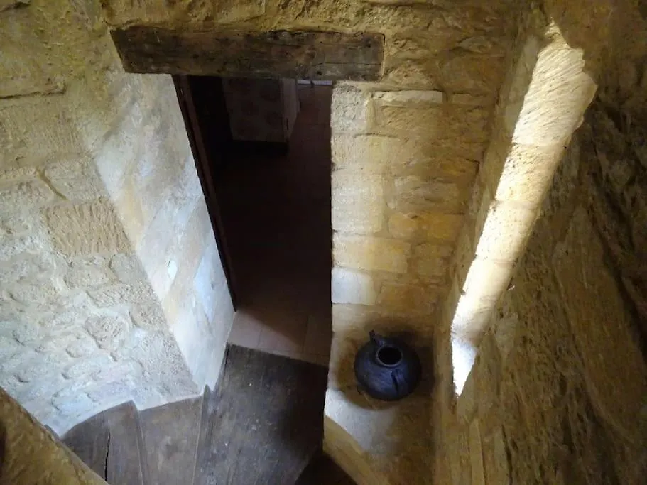Chateau A Gourdon Dans Le Lot 빌라