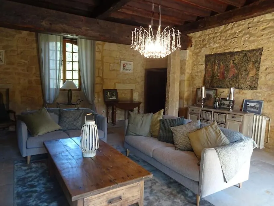 빌라 Chateau A Gourdon Dans Le Lot